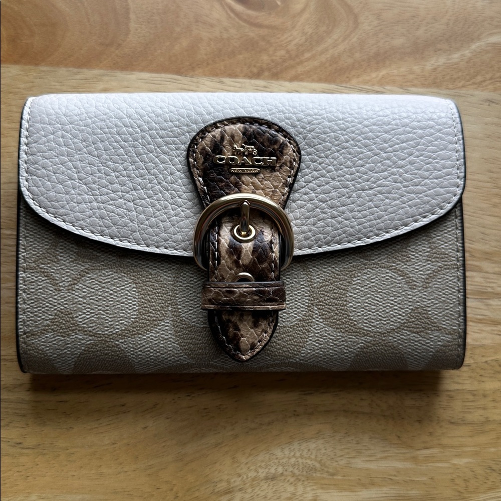 Coach NWT Kleo Light Khaki Cream Multi Wallet - Picture 4 of 15